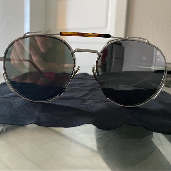 Men’s Christian Dior Sunglasses - Picture 1 of 6